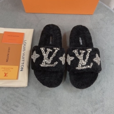 Louis Vuitton Slippers